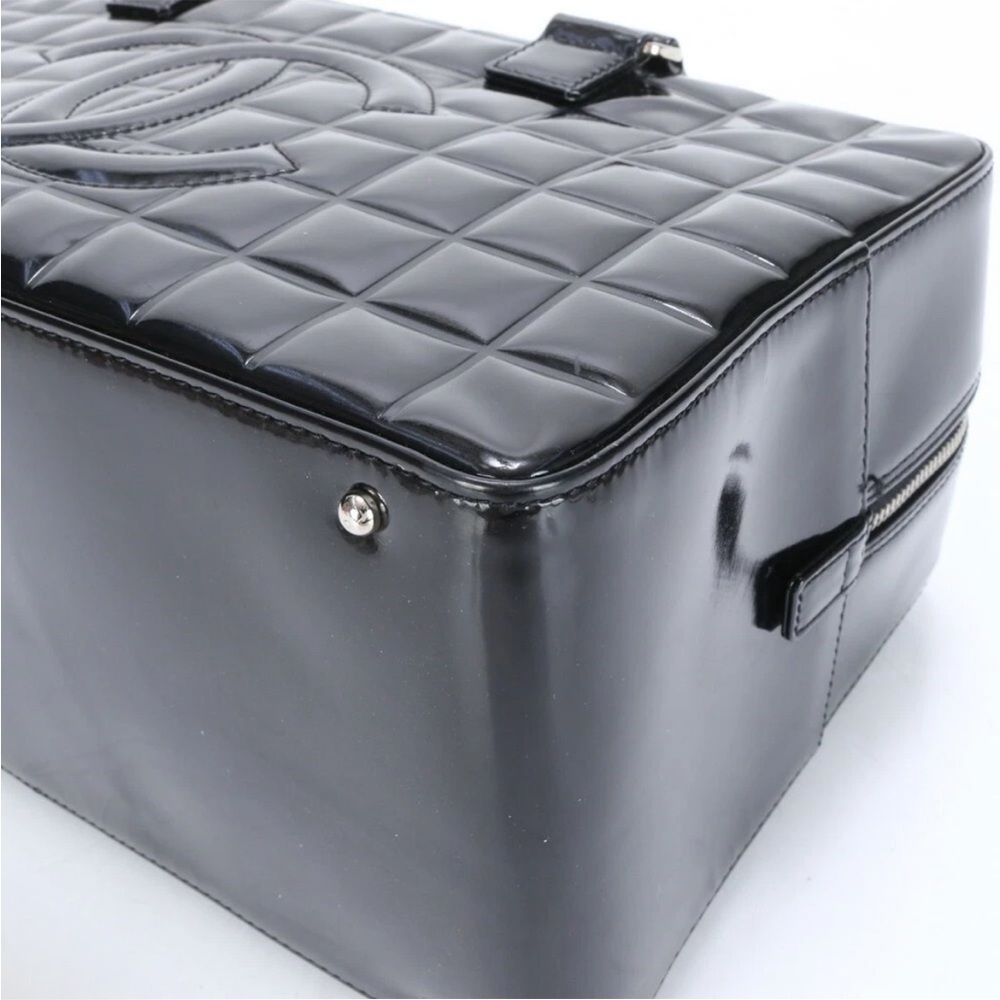 Chanel Patent Chocolate Bar Bag - Picture 10 of 13